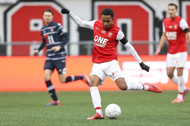 瞩目的英超 瞩目的英超