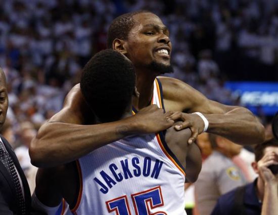 斤级选手同 斤级选手同